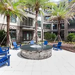 Stay Gia - Modern 1 Bedroom Apartment