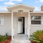 Adorable 2Bed1Bath Unit Sleeps 4 Close To Town Center Downtown Beach Mayo Clinic