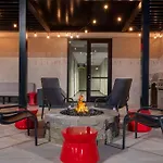 Home2 Suites By Hilton Jacksonville Downtown