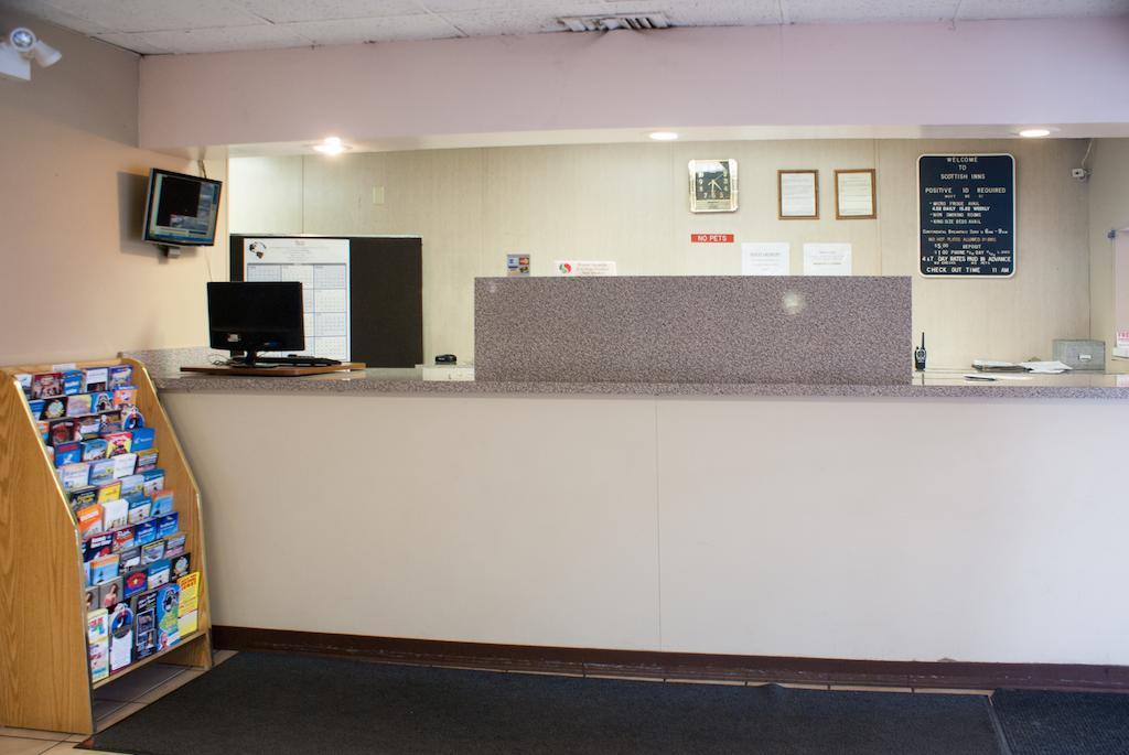 Scottish Downtown Motel 2*