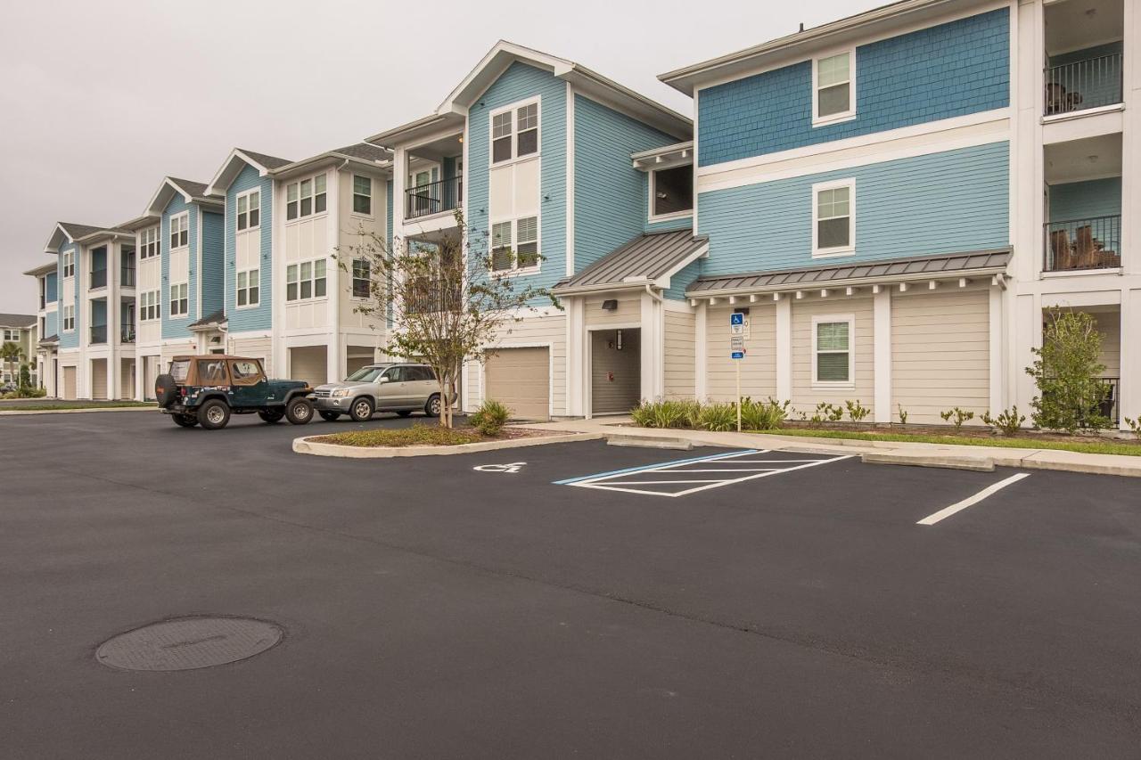 Frontdesk The Point At Tamaya Apts * Jacksonville