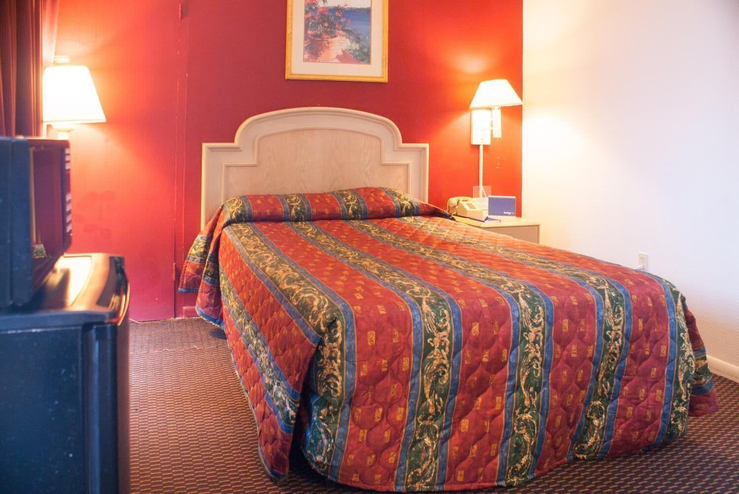 Scottish Downtown Motel 2*