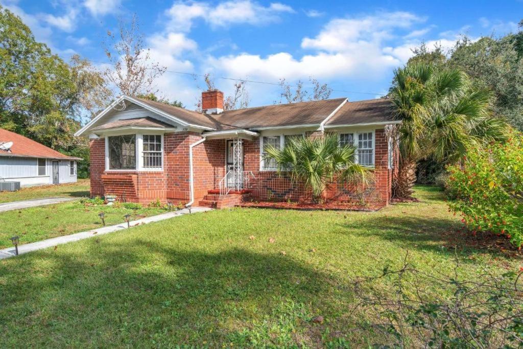 Guest house Comfy Pet Friendly In Mins To Downtown's
