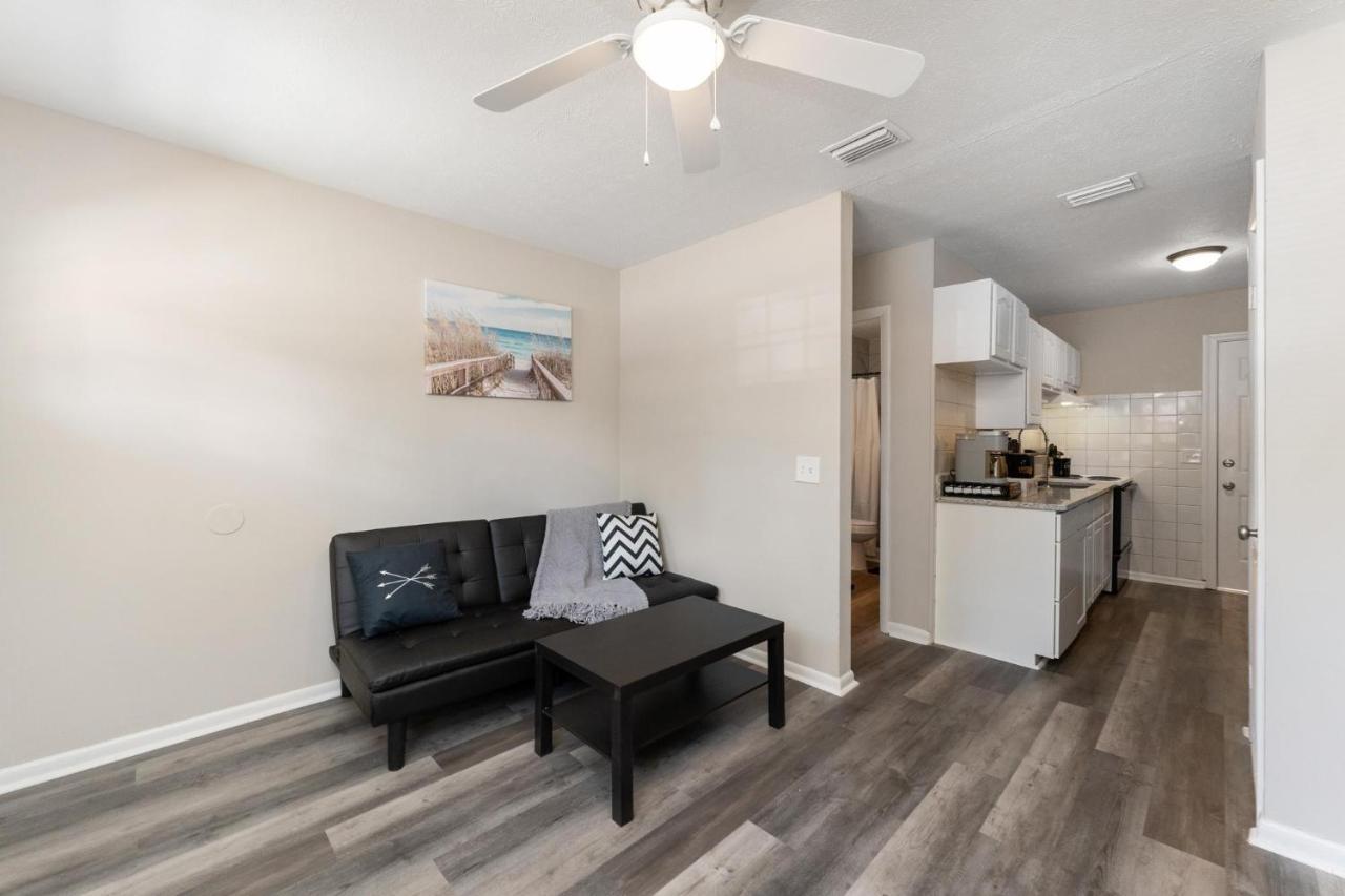 Adorable 2bed1bath Unit Sleeps 4 Close To Town Center Downtown Mayo Clinic