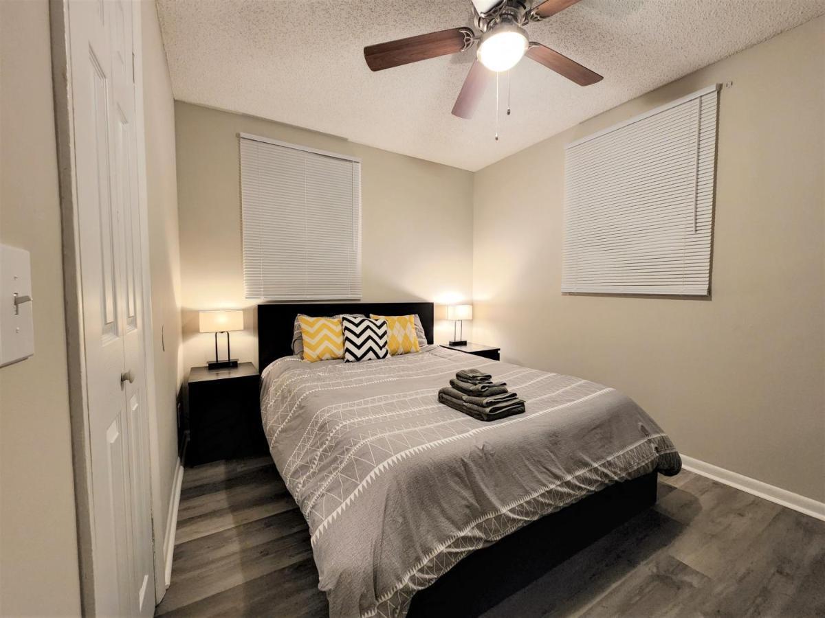 Adorable 2bed1bath Unit Sleeps 4 Close To Town Center Downtown Mayo Clinic Holiday home