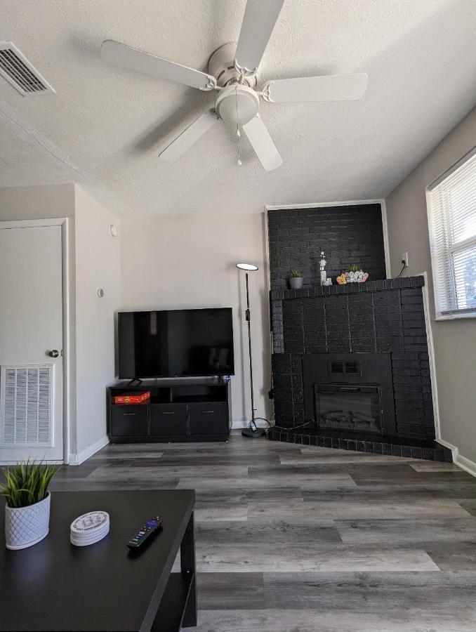 Adorable 2bed1bath Unit Sleeps 4 Close To Town Center Downtown Mayo Clinic Jacksonville