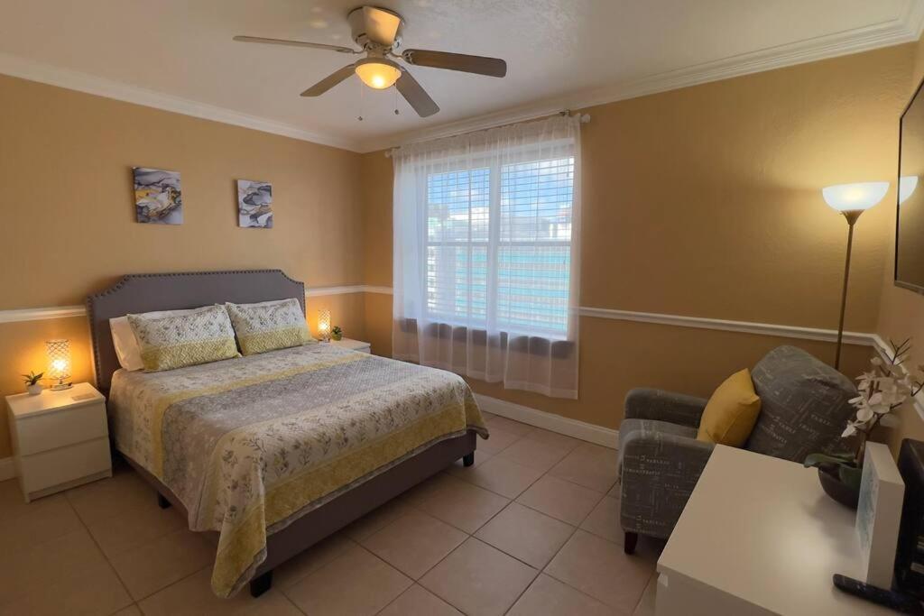 Cozy Downtown One Bedroom *