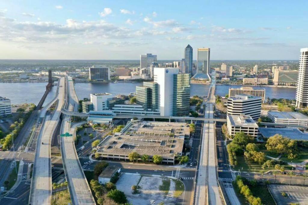 Cozy Downtown One Bedroom Jacksonville