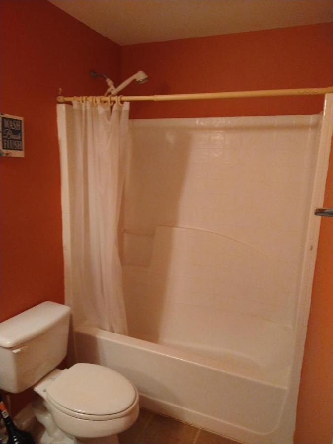 Amazing And Work Book 7 Nights Minimum * Jacksonville