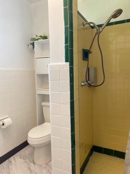 Cozy Home, King Bed, 3 Bedrooms,close To Downtown Beaches Towncenter * Jacksonville