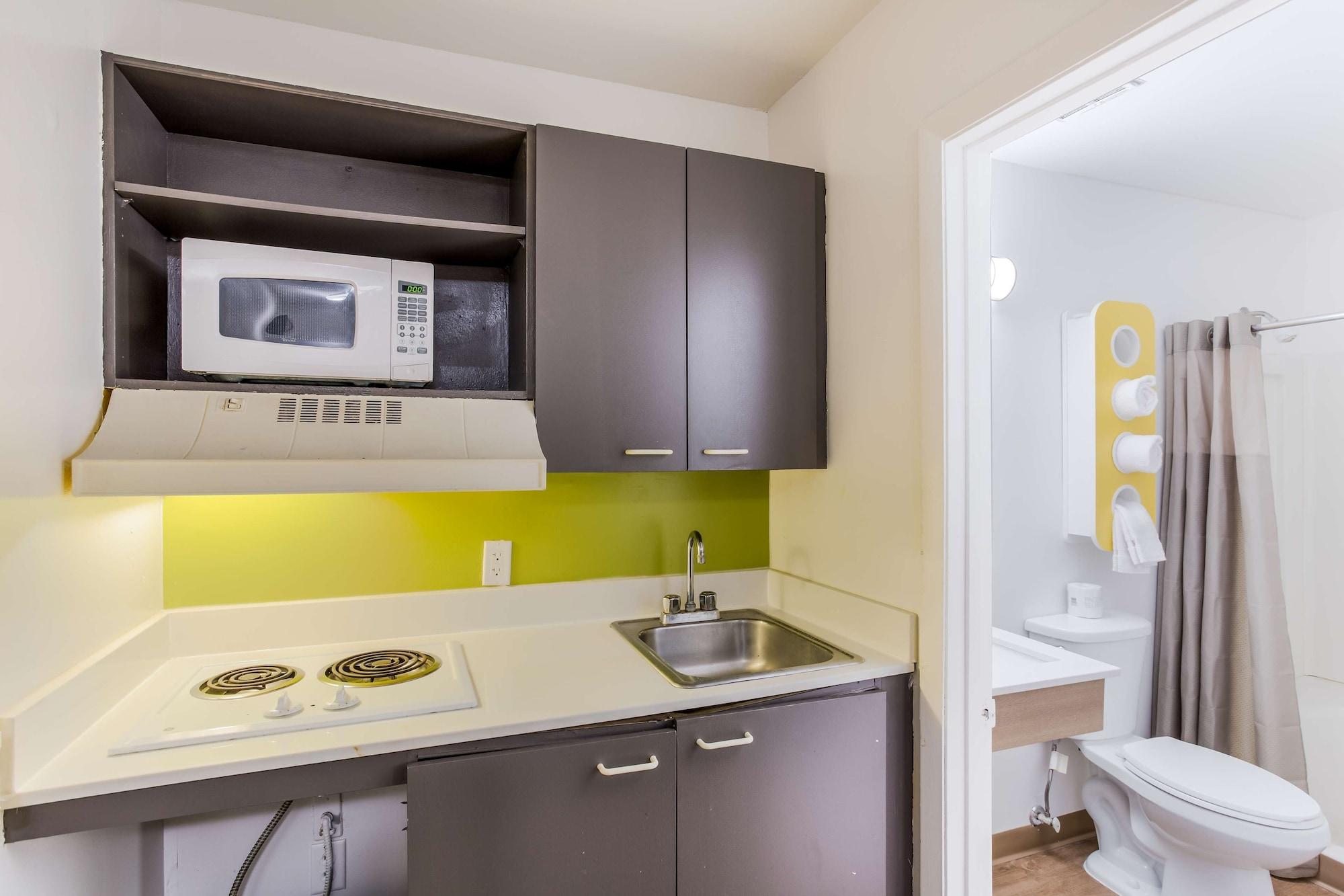 Hotel 6-jacksonville, Fl - South Jacksonville