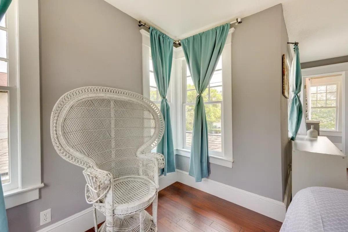 Villa Pet Friendly In Historic Springfield Near Tiaa