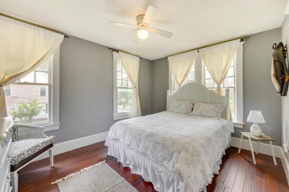 Pet Friendly In Historic Springfield Near Tiaa Villa