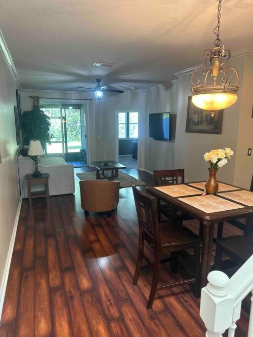 Townhome Baptist South St Johnstowncenter Holiday home