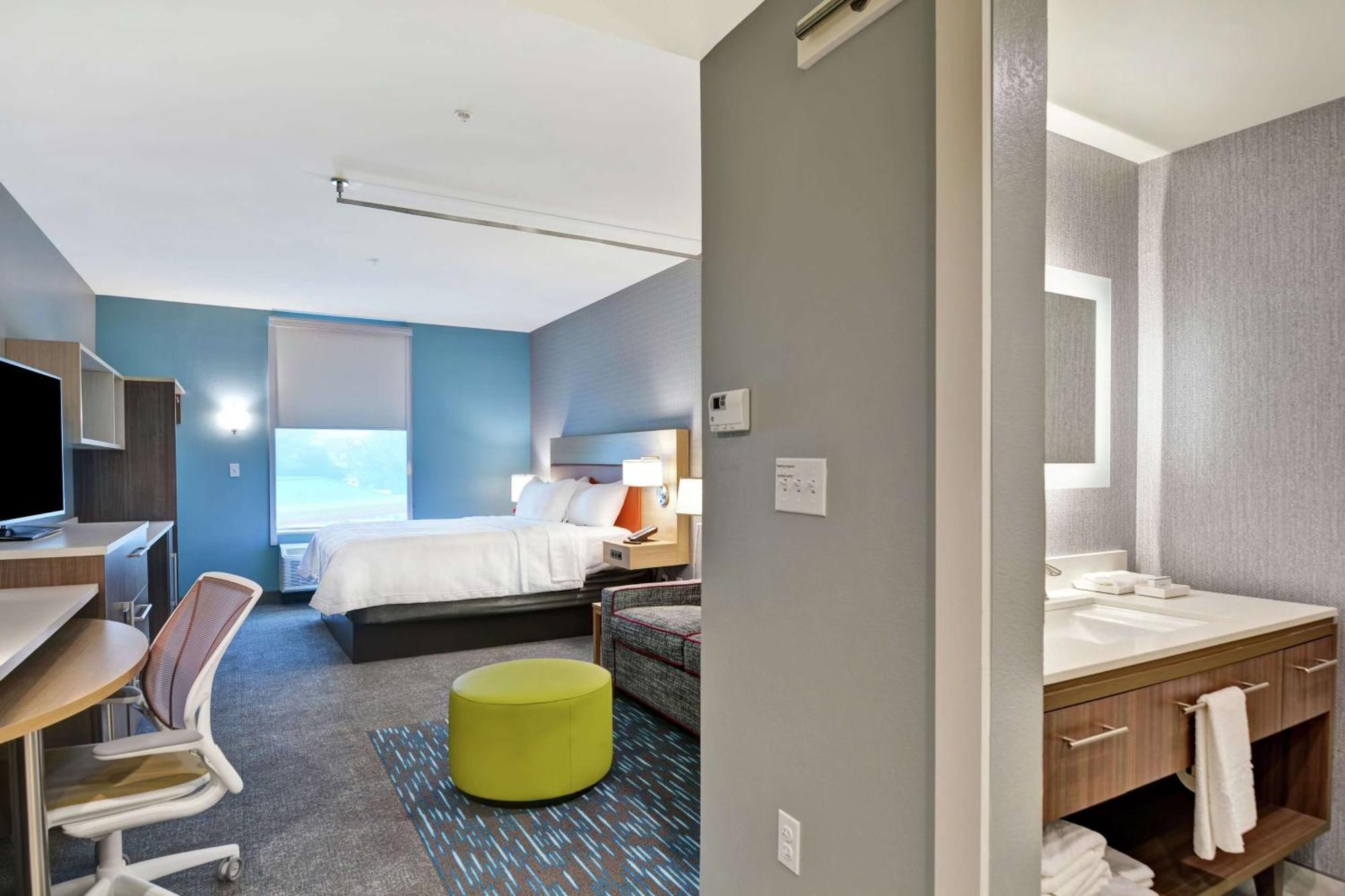 Home2 By Hilton South St Johns Town Ctr Hotel