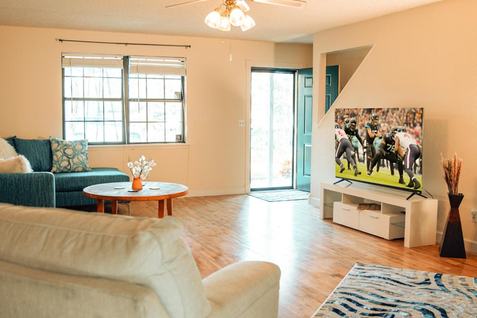Holiday home Sun & Fun 3br Beach With Pool & Tiki Bar