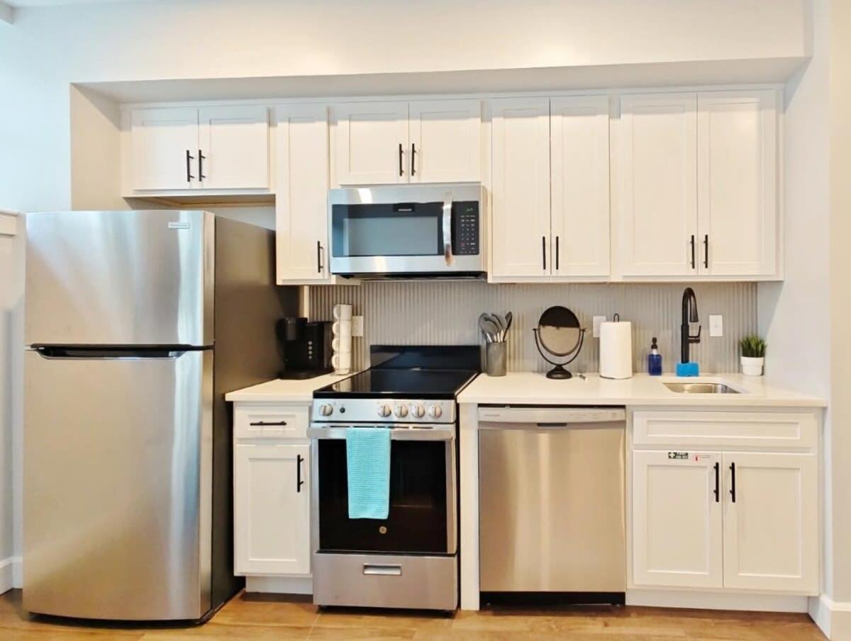 Apartamento Fun Cozy Apts - 1 25 Mile Walk To Tiaa Bnk Fld *