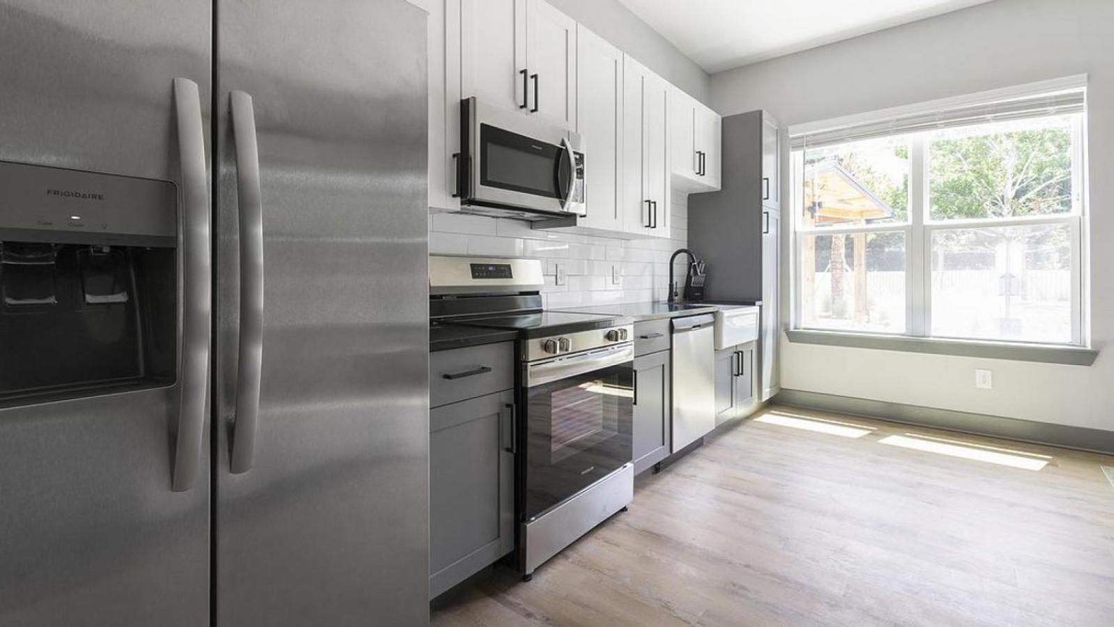 Apartment Landing At The Note - In Northside *