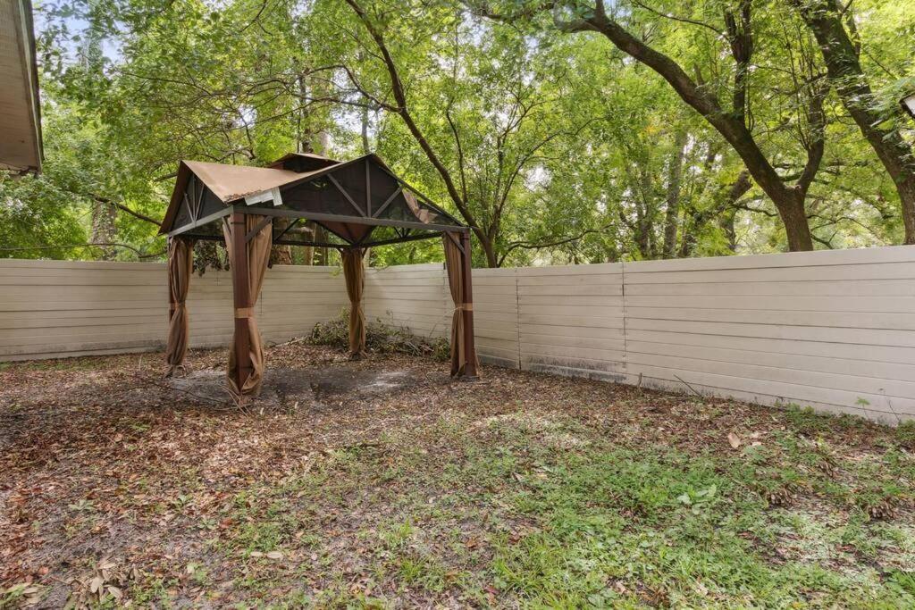 Spacious Family With Backyard Oasis Near Downtown