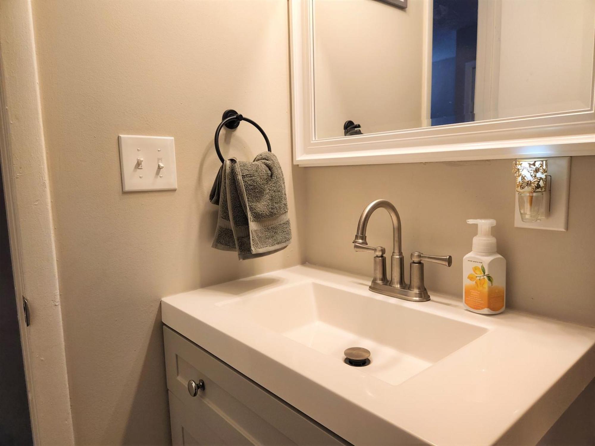 Holiday home Adorable 2bed1bath Unit Sleeps 4 Close To Town Center Downtown Mayo Clinic