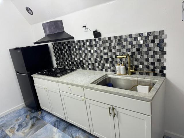 Casa de hóspedes Little Italy - Welcome To Venice Tiny House Jacksonville