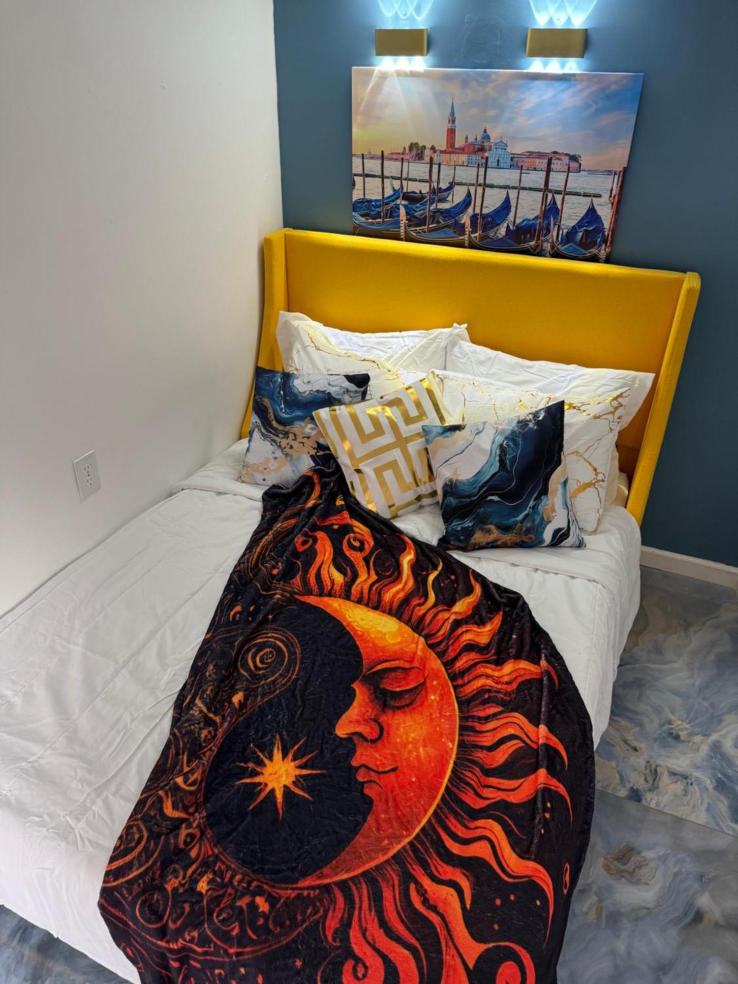 Little Italy - Welcome To Venice Tiny House Casa de hóspedes *
