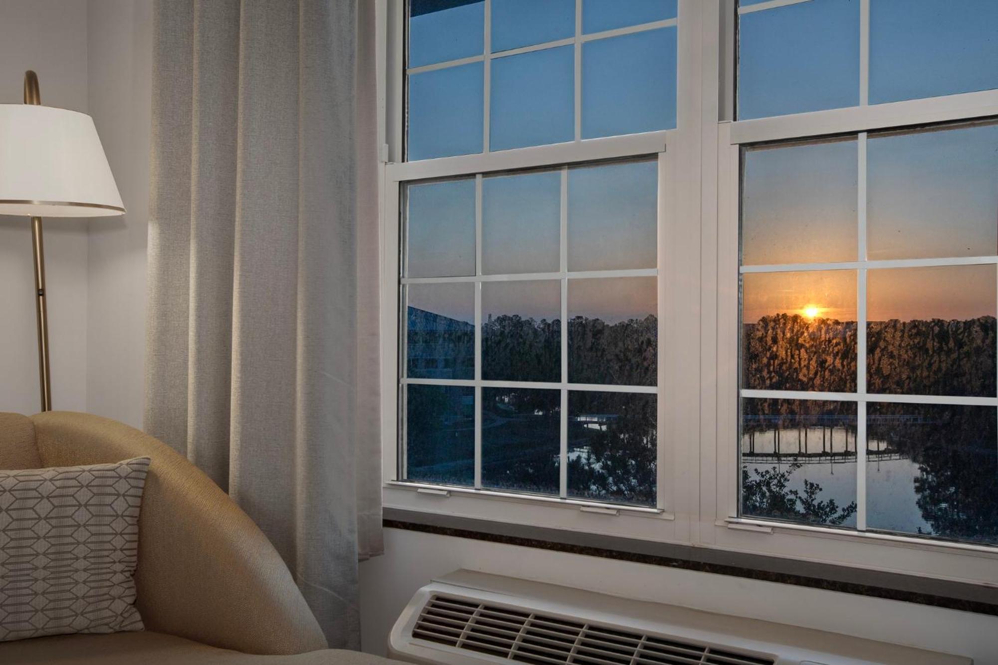 Hotel Indigo Jacksonville-deerwood Park By Ihg