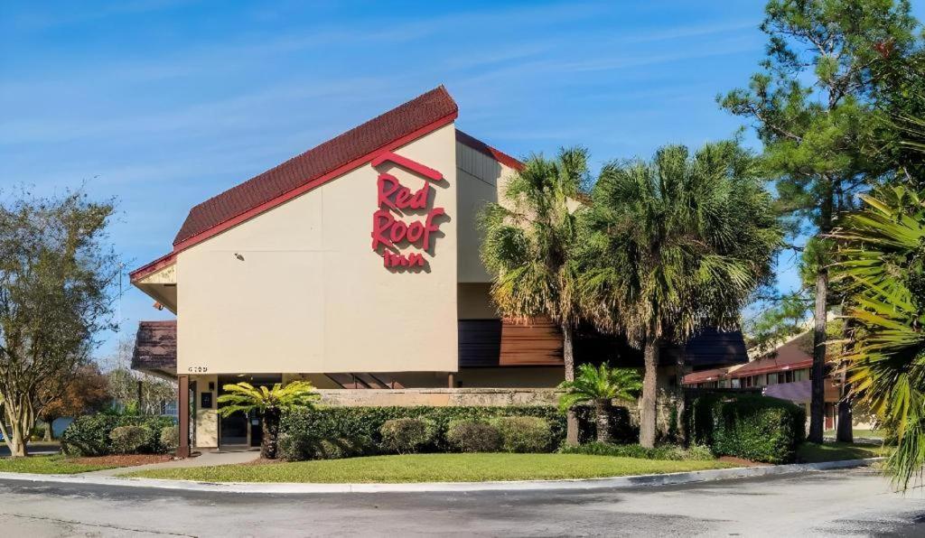 Red Roof - Orange Park Hotel
