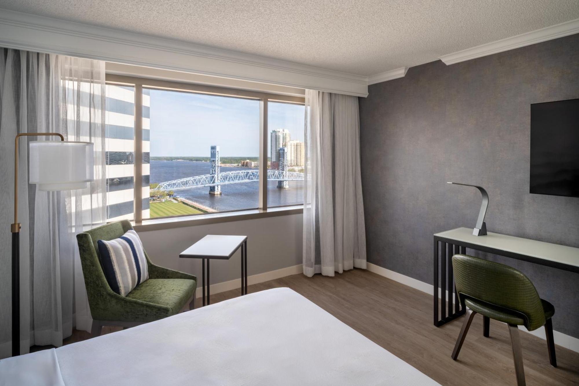 Marriott Downtown Hotel 4*