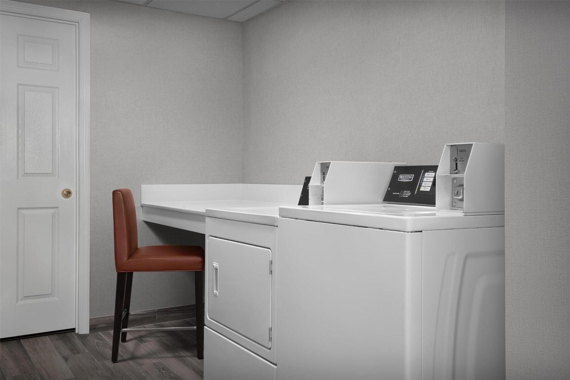 Hampton & South - Bartram Park Hotel Jacksonville