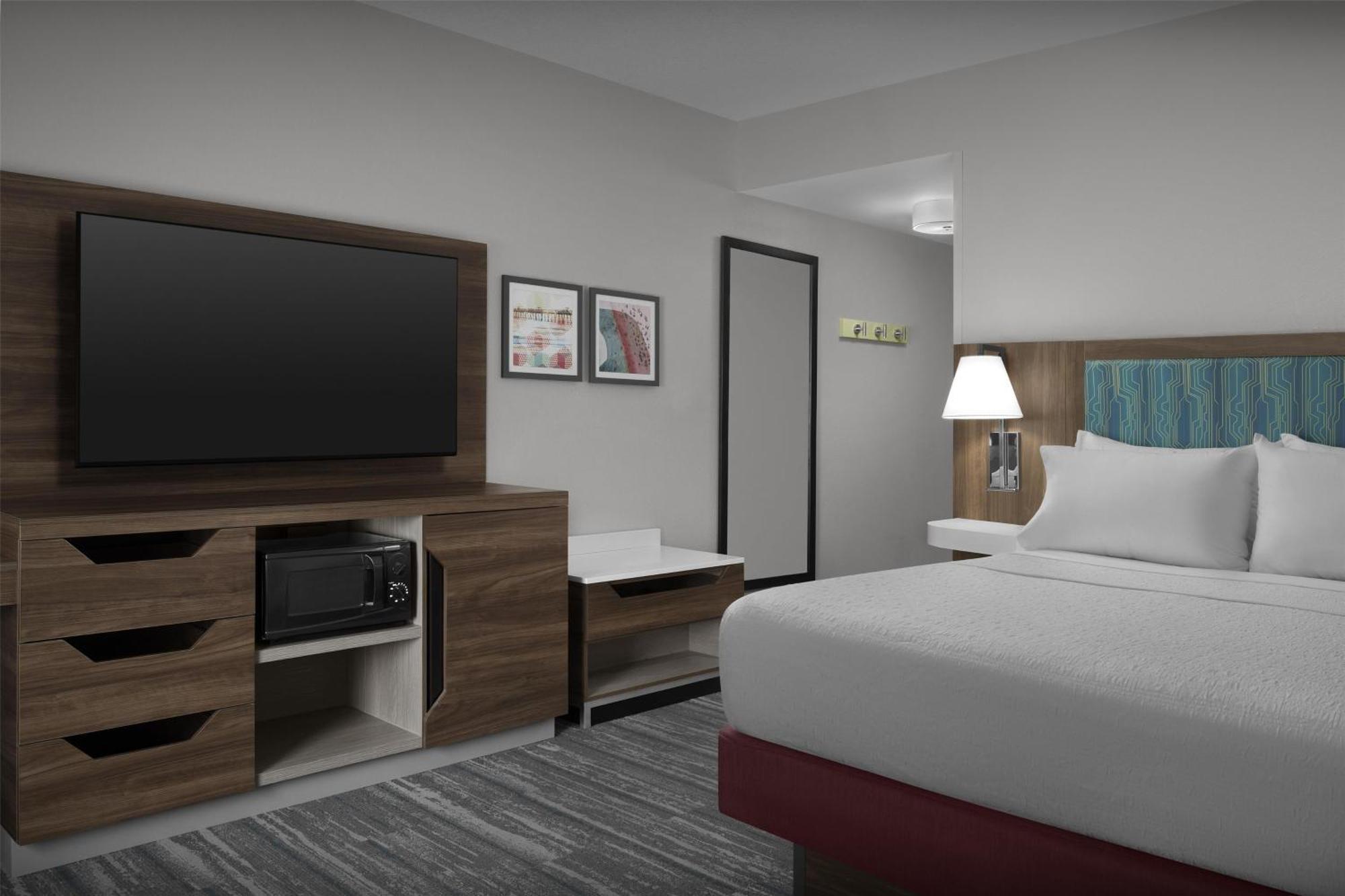 Hampton & South - Bartram Park Hotel