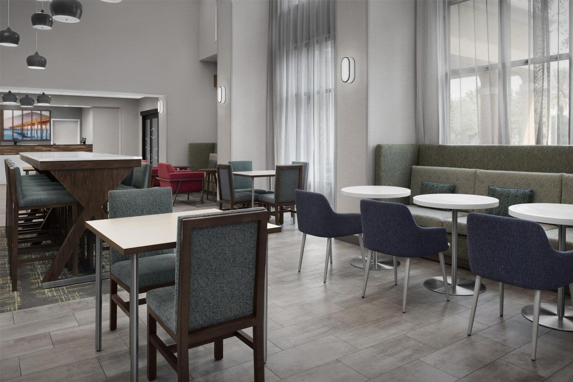 Hampton & South - Bartram Park Hotel 3*