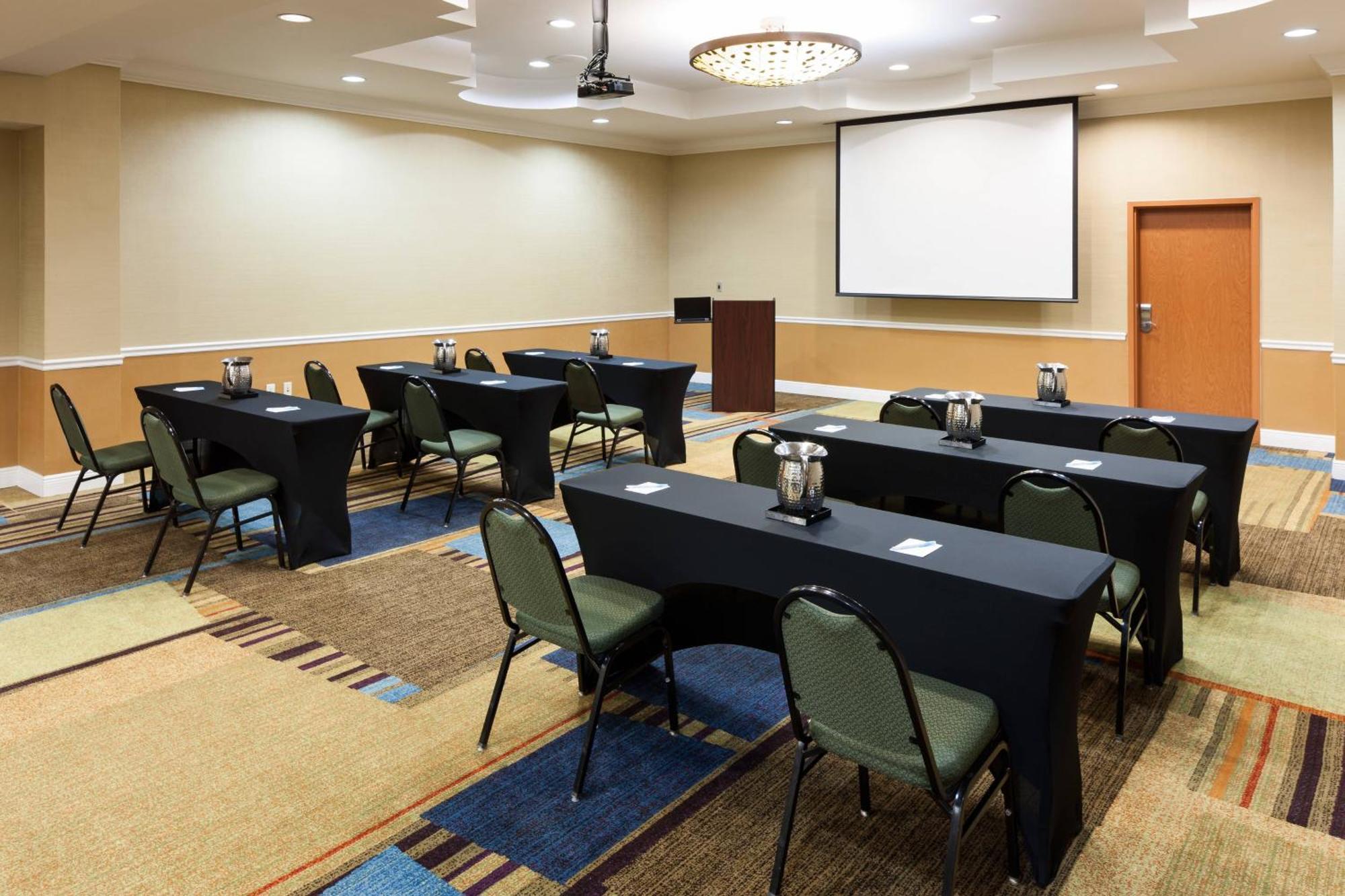 Fairfield & Butler Boulevard Hotel Jacksonville