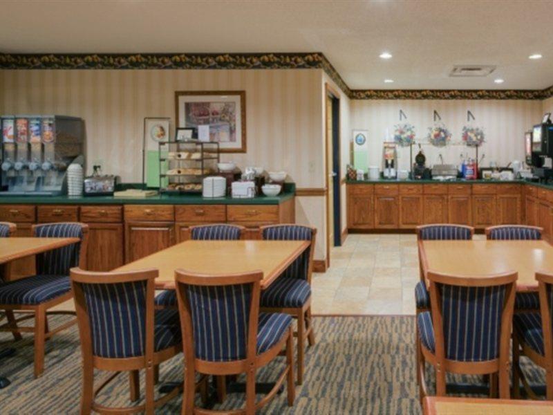 Hotel Country & By Radisson, Jacksonville, Fl