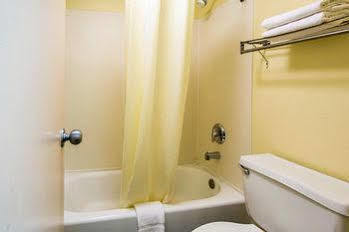 Red Roof Inn Jacksonville - Cruise Port