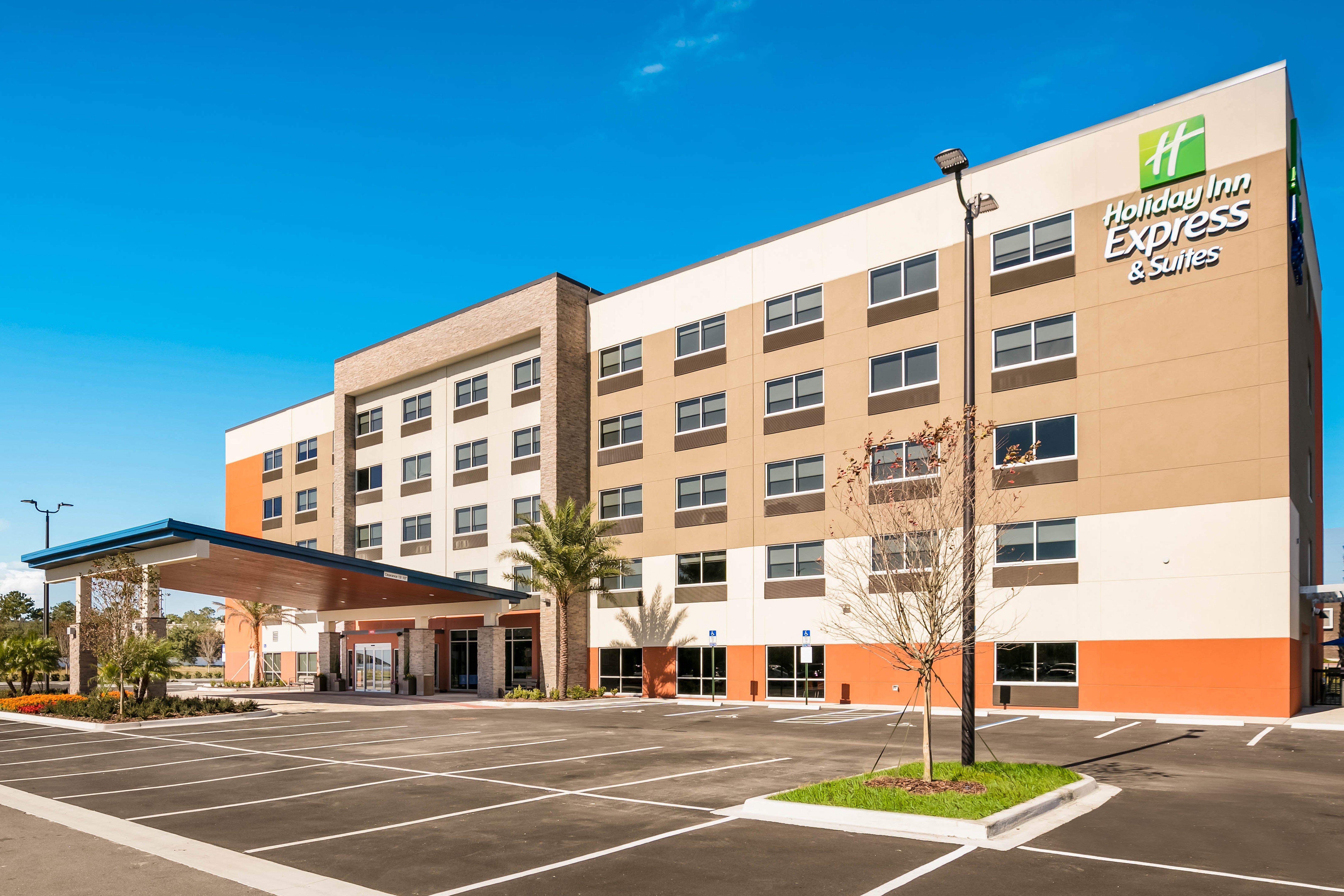 Express & - Town Center By Ihg Hotel