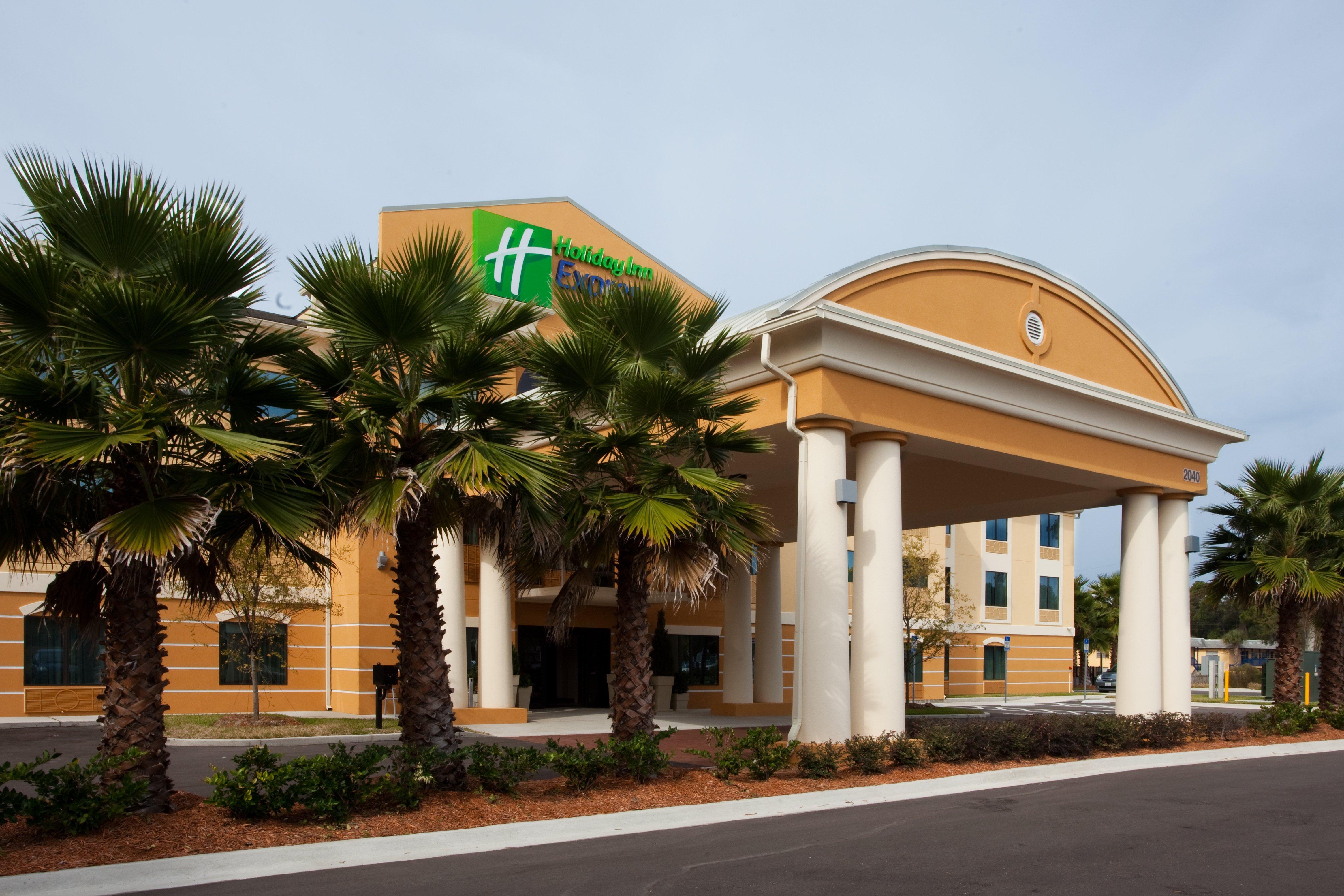 Hotel Holiday Inn Express Hotel & Suites Jacksonville - Mayport / Beach 2*