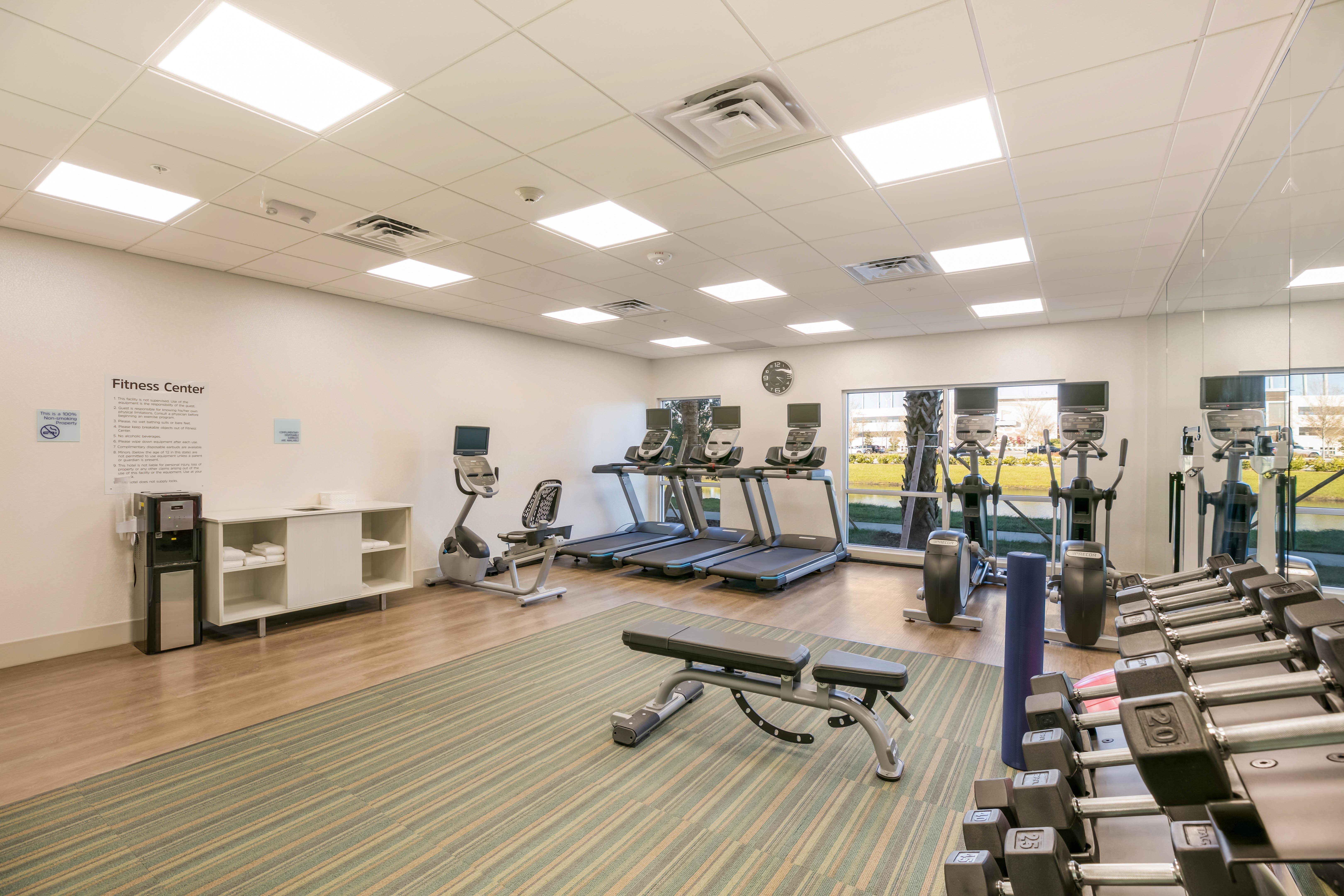 Express & - Town Center By Ihg 3*