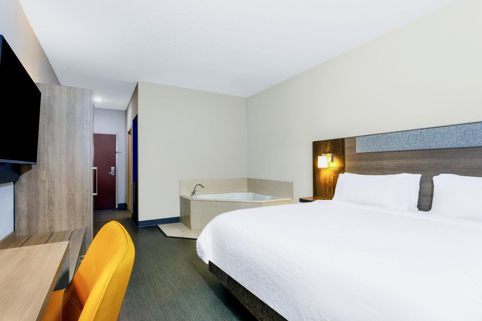 Holiday Inn Express Hotel & Suites Jacksonville - Mayport / Beach 2* Jacksonville