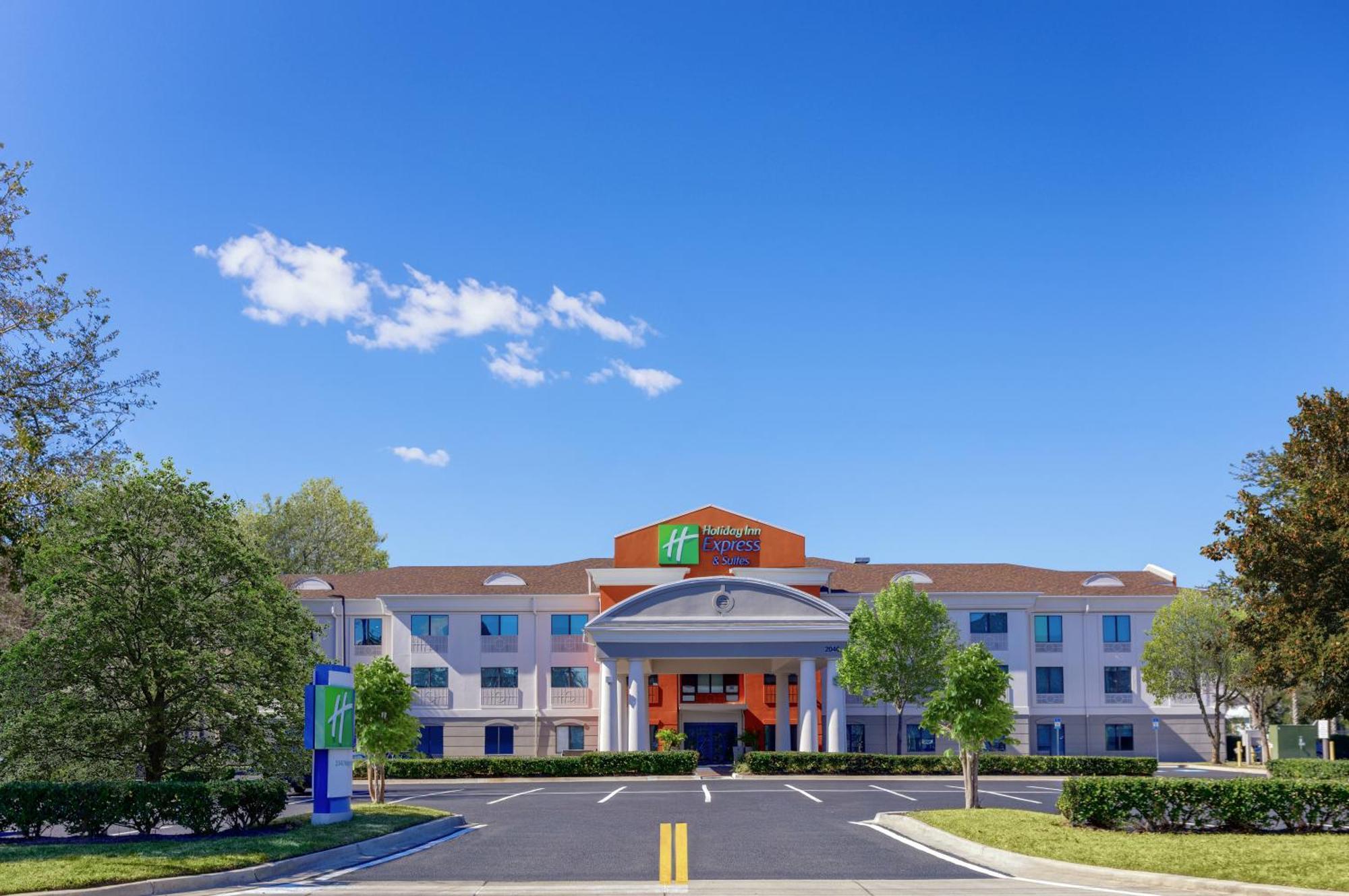 Holiday Inn Express Hotel & Suites Jacksonville - Mayport / Beach 2*