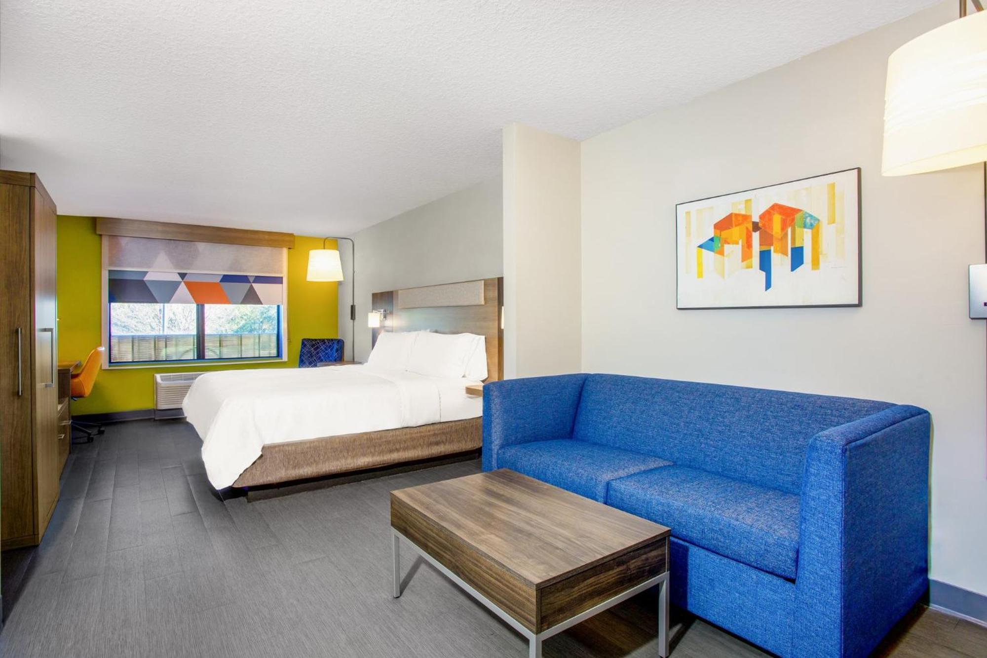 Holiday Inn Express Hotel & Suites Jacksonville - Mayport / Beach 2*
