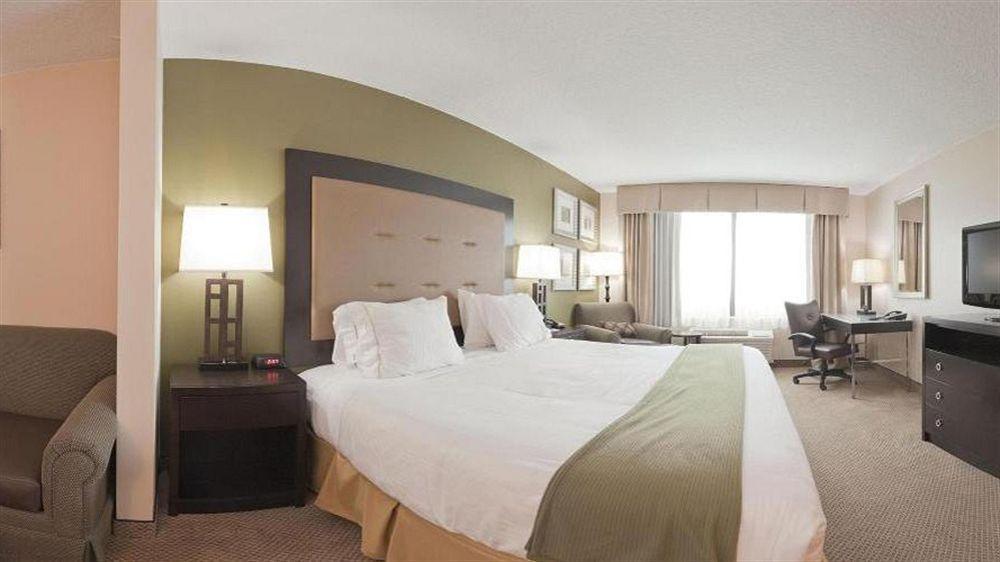 Holiday Inn Express Hotel & Suites Jacksonville - Mayport / Beach Hotel Jacksonville