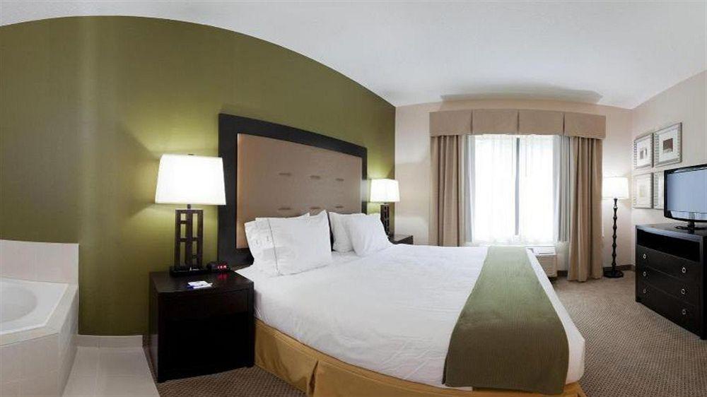 Holiday Inn Express Hotel & Suites Jacksonville - Mayport / Beach 2* Jacksonville