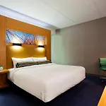Aloft Jacksonville Tapestry Park