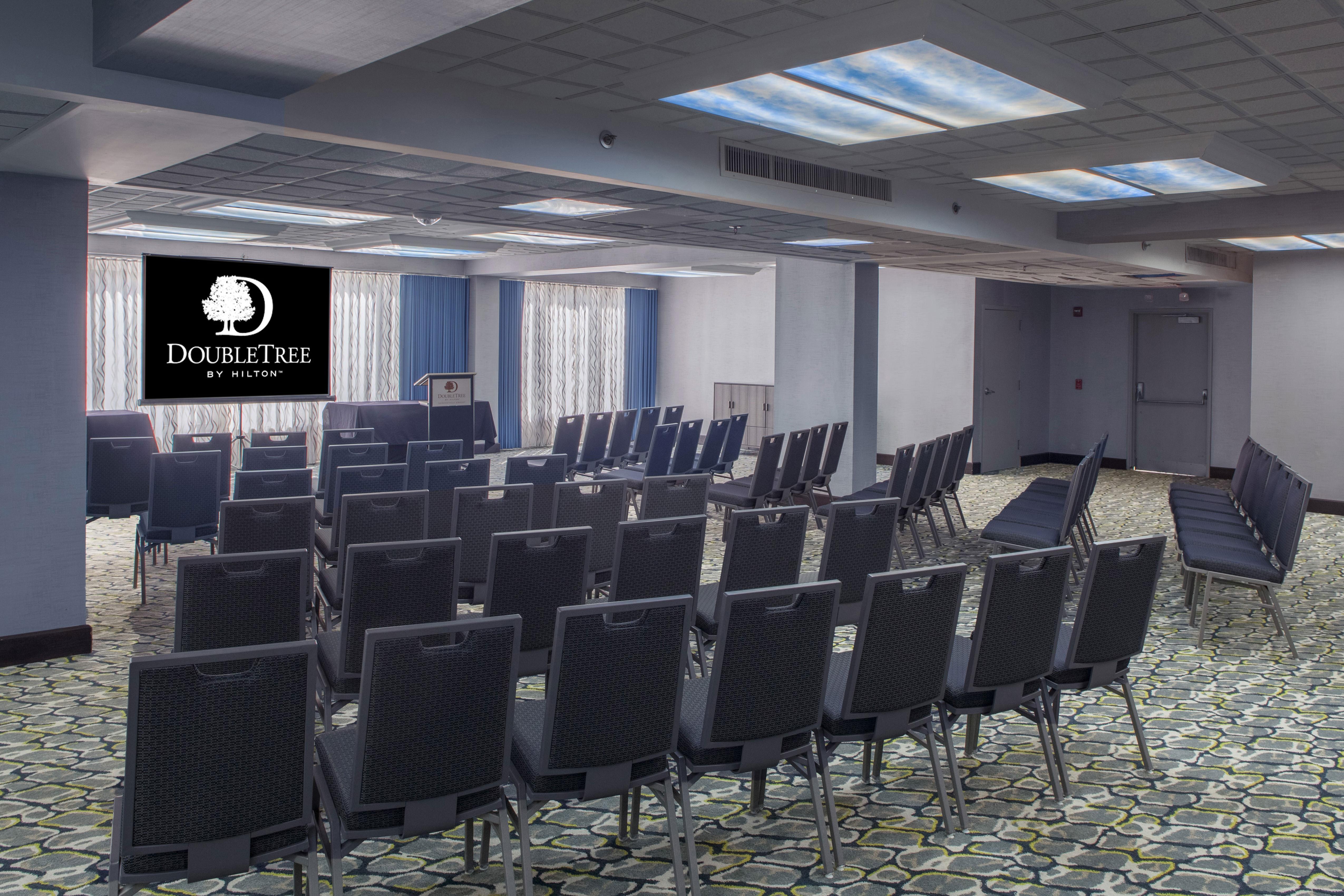 Hotel Doubletree By Hilton Airport