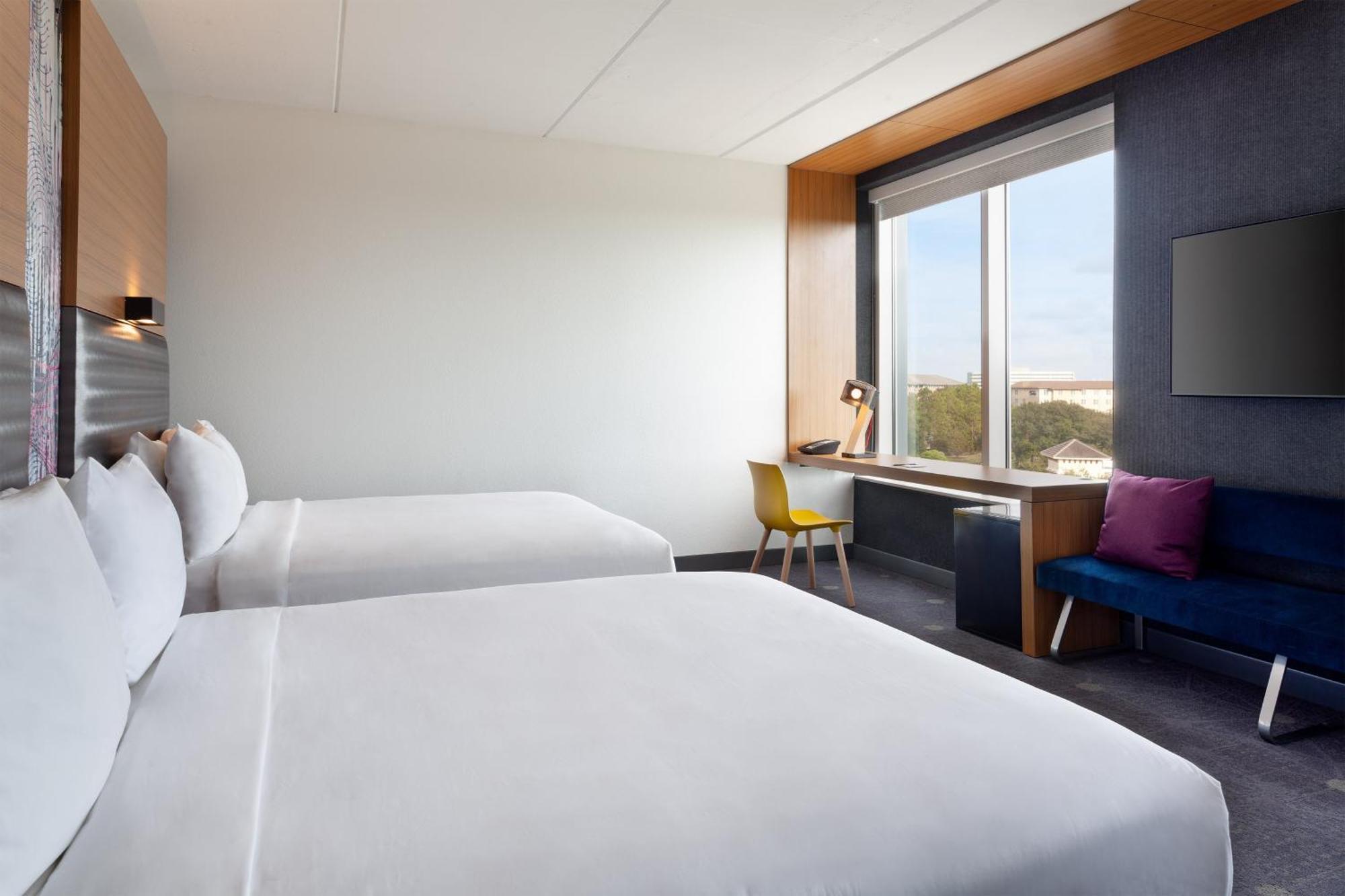 Hotel Aloft Tapestry Park 4*