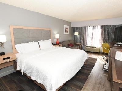 Hotel Hampton - East Regency Square